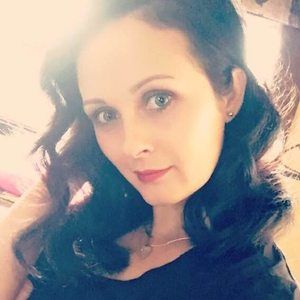 Meet your Posher, Kassandra